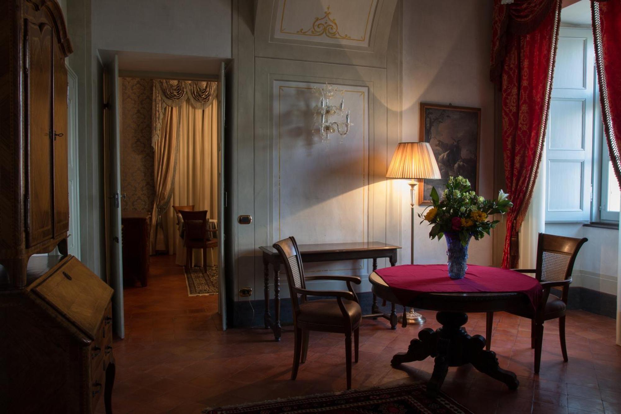 Castello Di Guarene Hotell Rum bild