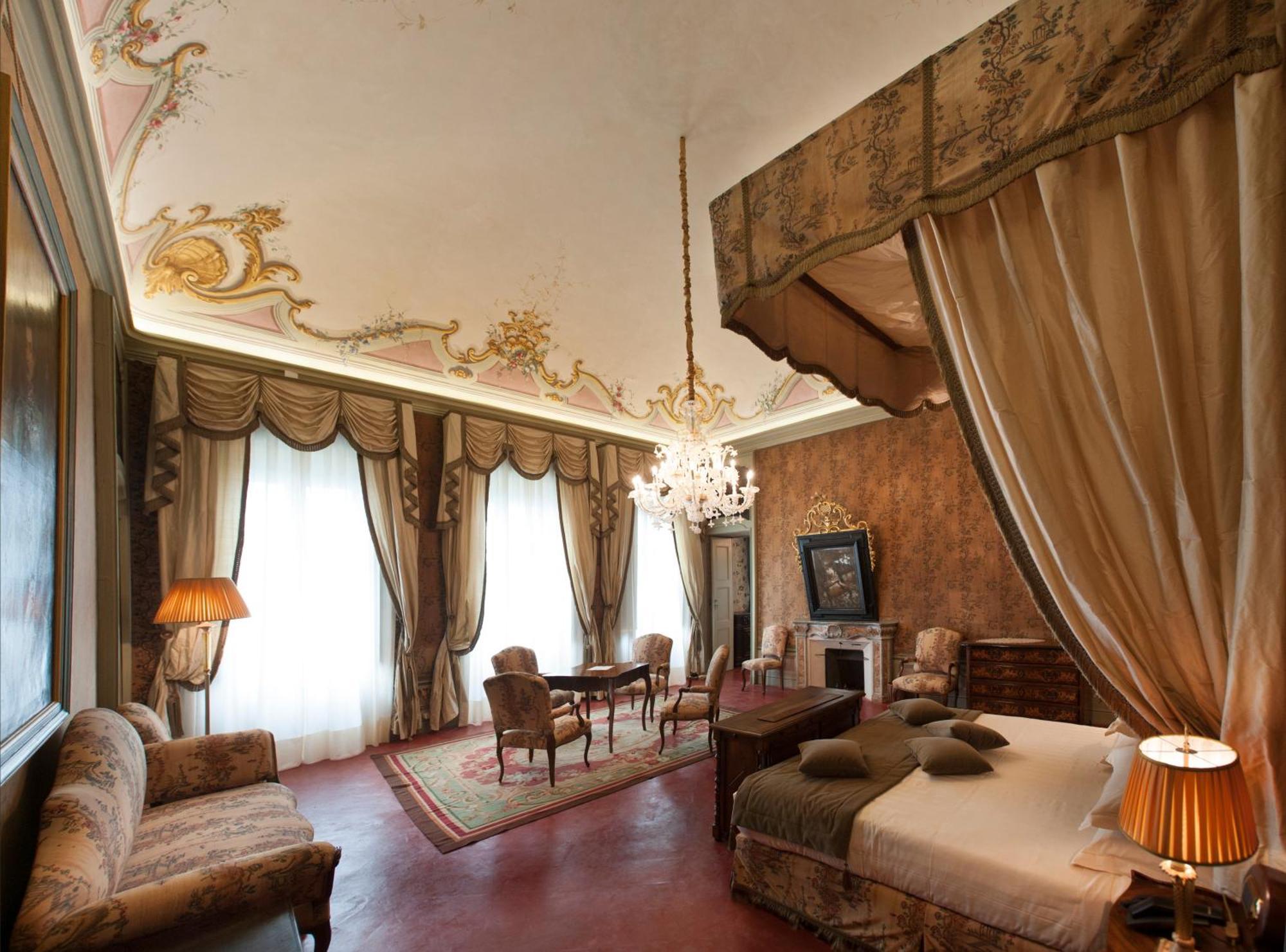 Castello Di Guarene Hotell Exteriör bild
