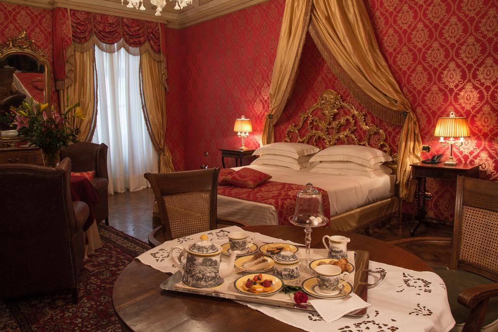 Castello Di Guarene Hotell Rum bild